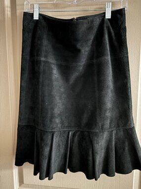 Ideology Women's Size 4 Suede Leather Black Skirt Lined 22" Back Hidden Zip